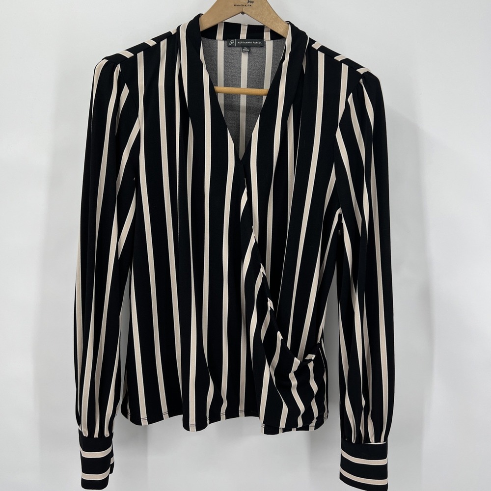 Adrianna Papell Black Cream Striped Surpliceβ Wrap XL Top Old Money Mo Wife